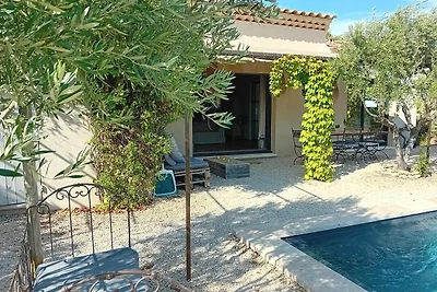 Prachtige villa met privézwembad in de...