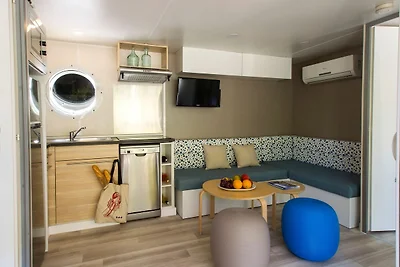 Chalet mit 2 Bהdern in Strandnהhe