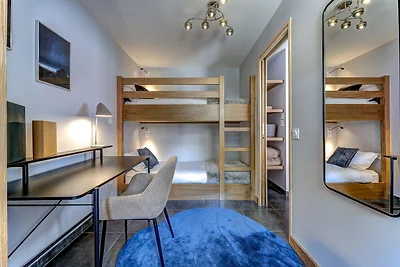 Central Apartment with Amazing Terrace &...