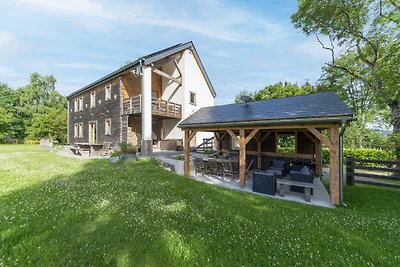 Villa in Freyneux mit Garten