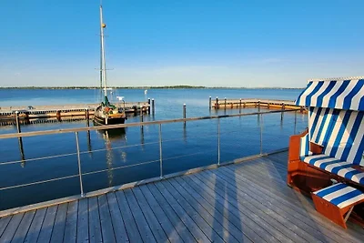 Hausboot Harmonie Komfortable Ferienresidenz