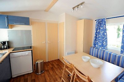 Mobile-home avec terrasse couverte dans la...