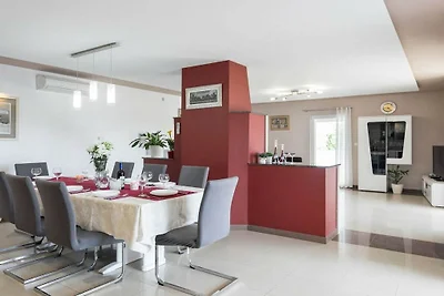 Villa Delic 8+2 Personen