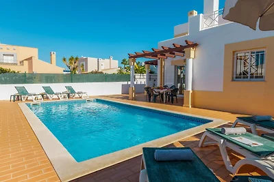 Villa für 6 Personen mit Garten