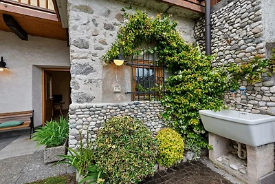 Schönes Apartment in Brez mit Garten