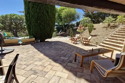 Villa in SAINTE MAXIME mit Schwimmbecken