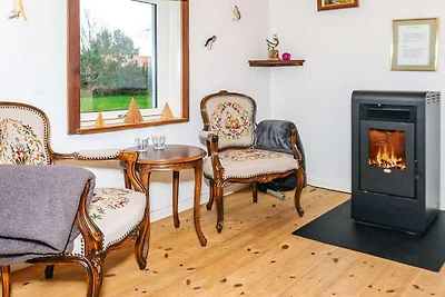 Ferienhaus in der Nähe des Waldes in Farsø