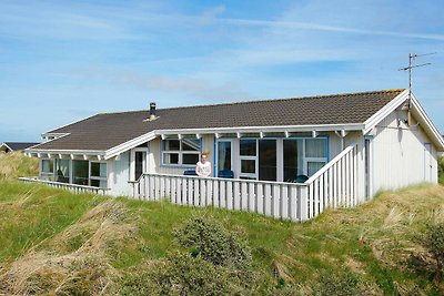 Schönes Ferienhaus in Hjorringwith Sauna