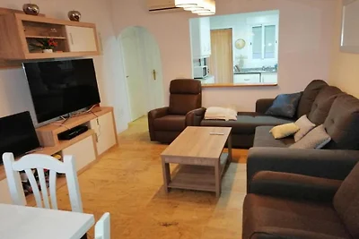 Stadthaus nur wenige Schritte vom Strand...