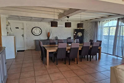 Charmante Villa mit Pool in Le...