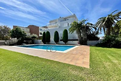 Apartment in Estartit near sea beach