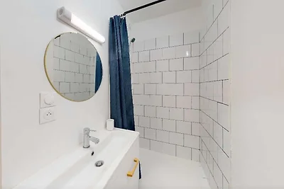 Privates Zimmer in einer Wohngemeinschaft –...