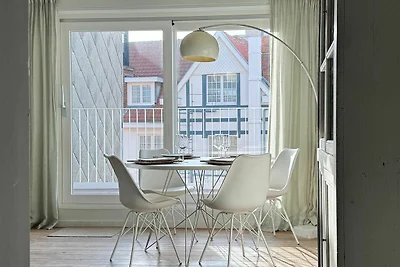 Stijlvol appartement direct aan het strand