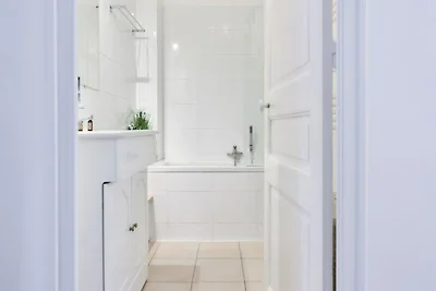 Moderne 3-Zimmer-Wohnung im Stadtzentrum, 1 M...