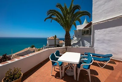 Wohnung in Nerja mit Meerblick & Spa