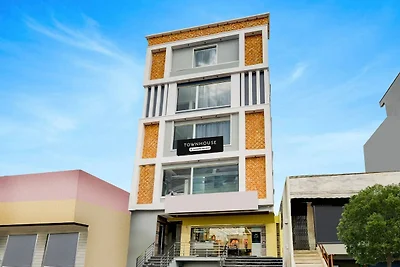 Super Townhouse Badangpet Crossway Hyderabad