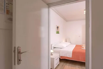 One Bedroom Apartment with Terrace 5