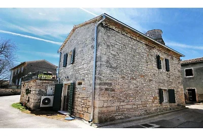 Villa in Tinjan met zwembad