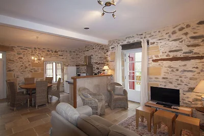 Casa vacanze vicino al fiume con piscina
