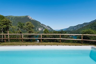 Ferienhaus in Molina di Ledro mit Pool