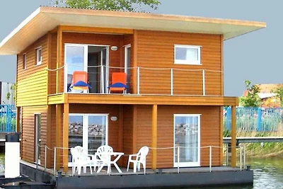 Ferienhaus in Barth mit Schwimmbecken