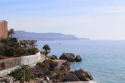 Appartamento a Nerja Spiaggia con Piscina