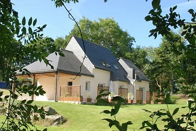 Lebendiges Ferienhaus mit eingezäuntem Garten