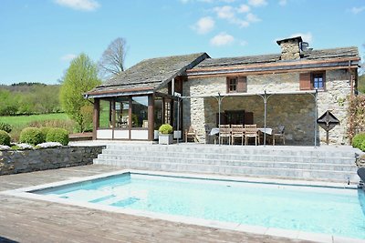 Villa in Trois Ponts met jacuzzi, sauna en...