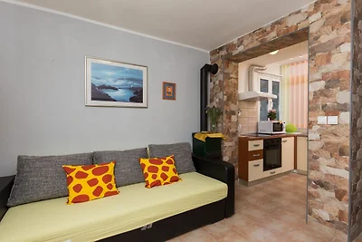 Apartment Lolo - Two Bedroom Apartment with L...
