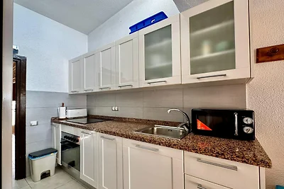 Apartment in Roquetas de Mar mit Terrasse