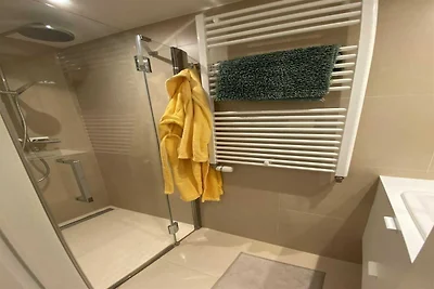 Rustig appartement op de 9e verdieping aan...