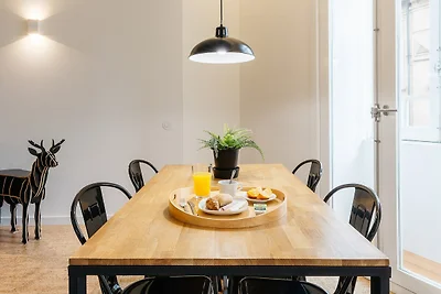 On Trend Nightlife Studio 203