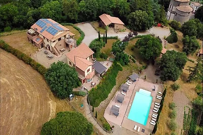 Villa a Montefiascone con piscina