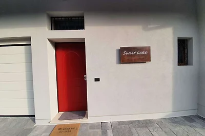 Accogliente casa vacanze a Omegna con balcone