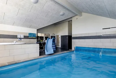 20 Personen Ferienhaus in Væggerløse