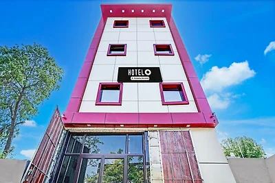 Hotel O Sikandra vicino alla tomba di Akbar