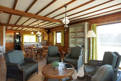 Villa mit privatem Garten in Rendeux