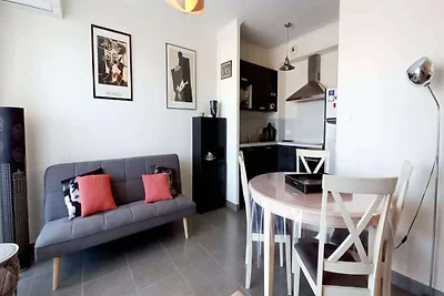 Appartement op 100 m van het strand in Valras