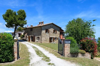 Villa in Sant'Angelo mit Talblick