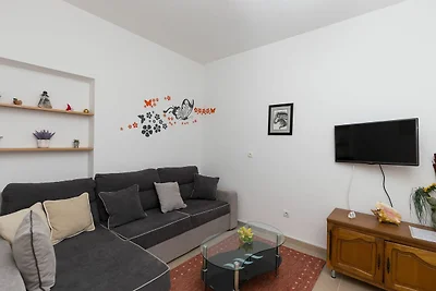 Apartments Olive - One Bedroom Apartment with...
