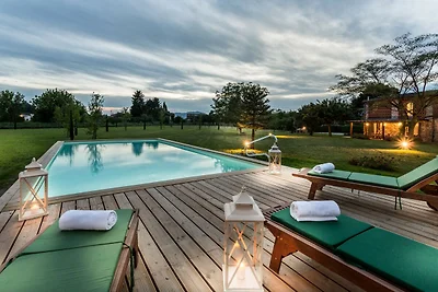Bauernhaus in Lucca mit Pool