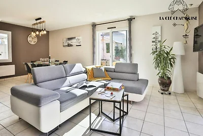 Villa in Les Sables mit Pool und Whirlpool