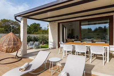 Villa in Svetvincenat mit Schwimmbecken