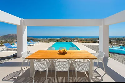 Wunderschöne Villa mit Infinity-Pool und...
