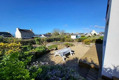 Ferienhaus in Plouhinec mit Terrasse