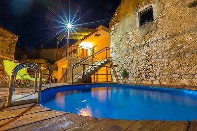 Large holiday home with private pool,wellness...