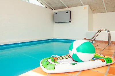 Luxus-Ruckzug mit Pool -- By Traum...
