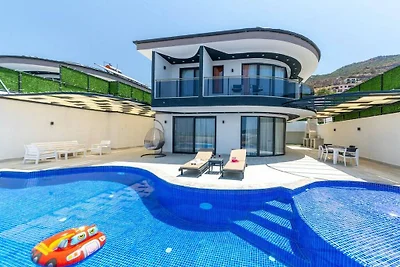 Villa a Kalkan con piscina