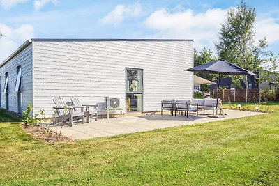 6 Personen Ferienhaus in Nexø-By Traum