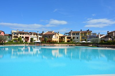 Wohnung mit einem schönen Blick auf den Pool